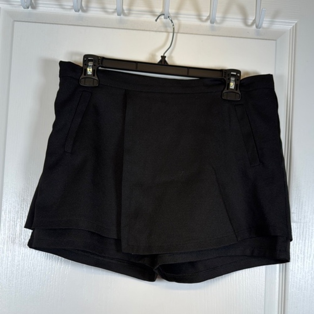 Aa Black Casual Skort No Pockets Size 38/6 GUC #5632